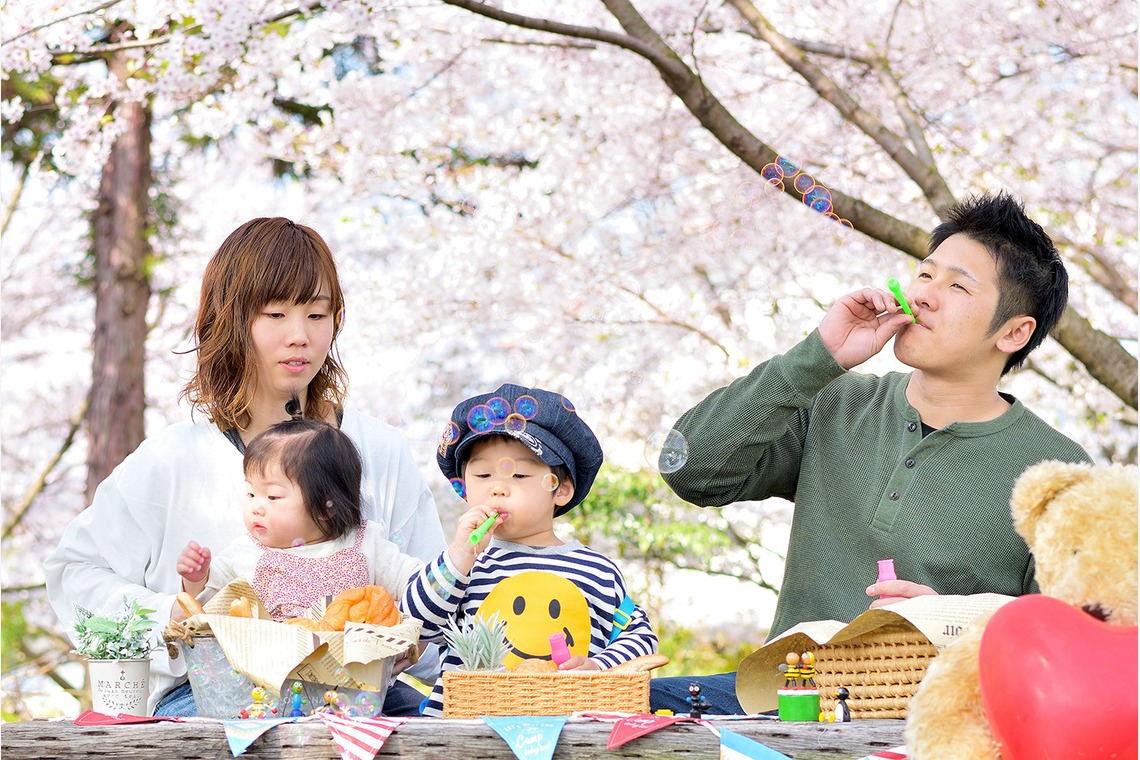 Design studio lumière（井上 敦仁）が撮影した写真のアルバム「みんなでお花見」