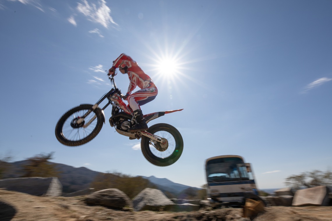 板橋薫平が撮影した「山崎選手プロモーション撮影」の写真