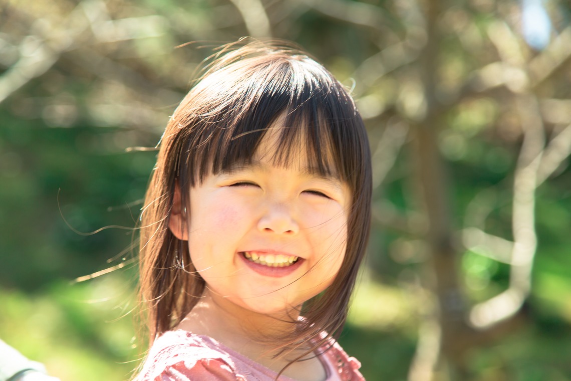 ゆのみふぉとが出張撮影した家族写真(キッズ,ベビーフォト)などが写った「自然な姿や笑顔」の家族写真