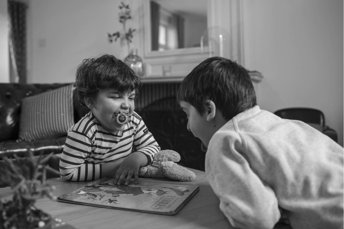 Petite Nao Photographyが撮影した「自宅でのドキュメンタリー形式の家族写真」の写真