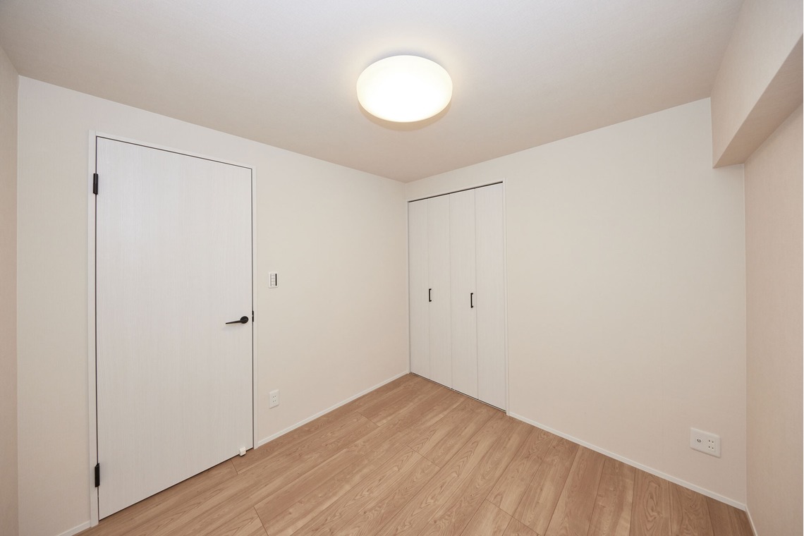 ケイムラナカが撮影した写真のアルバム「内観撮影」