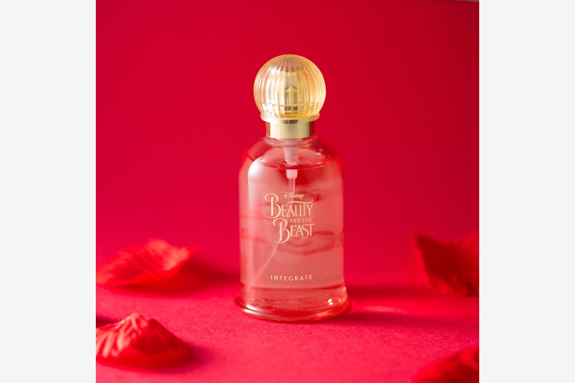 studio white alice 五十嵐啓が撮影した「コスメ」の写真