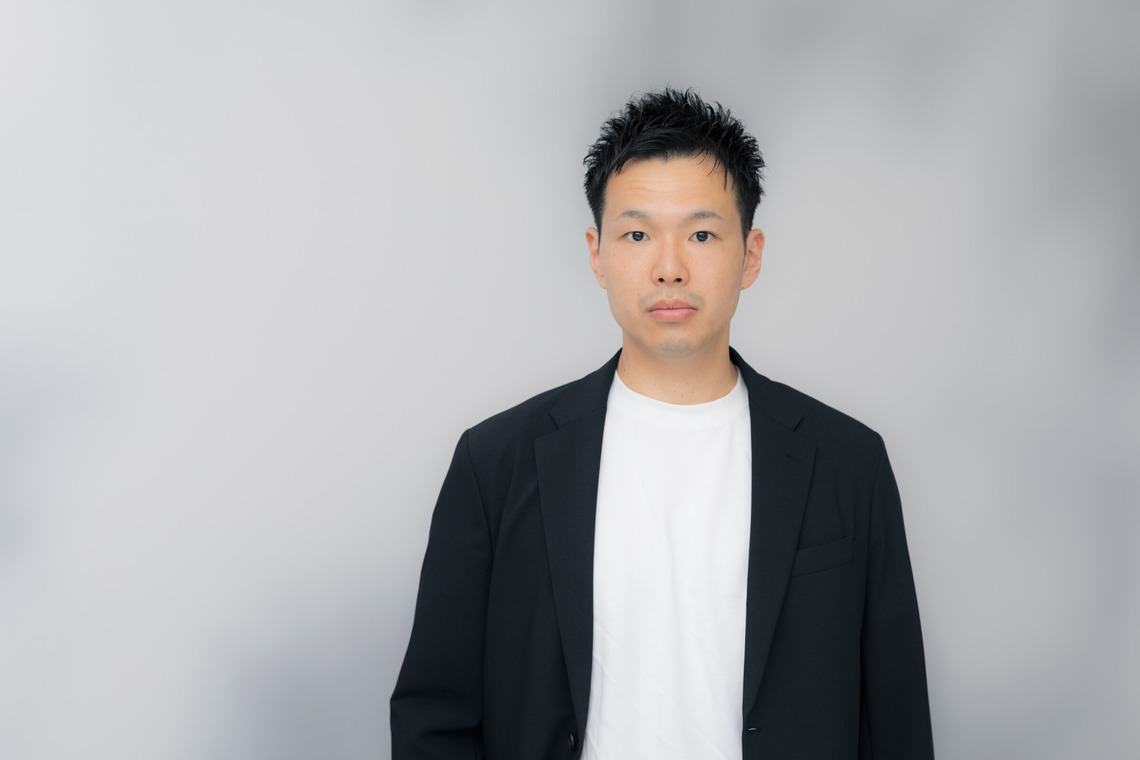 那須竜太写真事務所が撮影した写真のアルバム「ネクサス・プラウド・インベストメント」