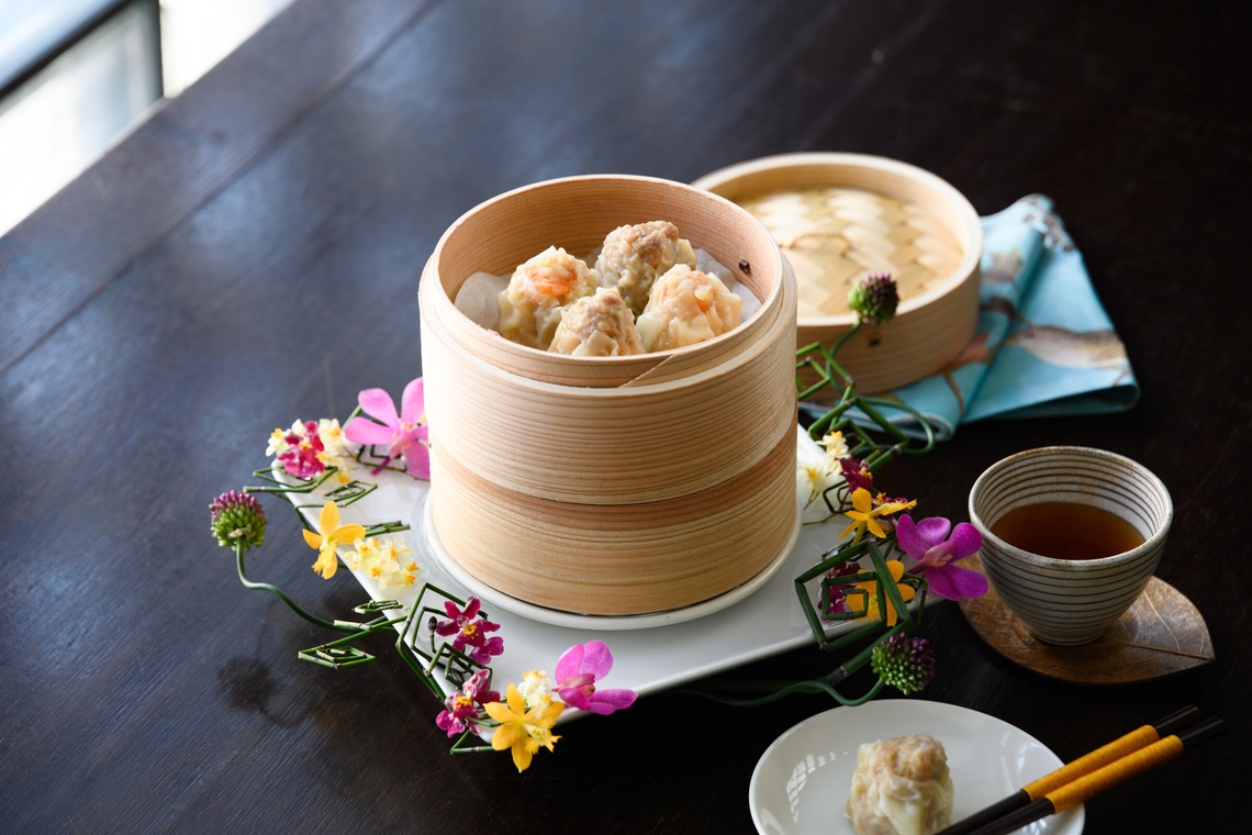 三浦希衣子が撮影した「料理と花のスタイリング」の写真