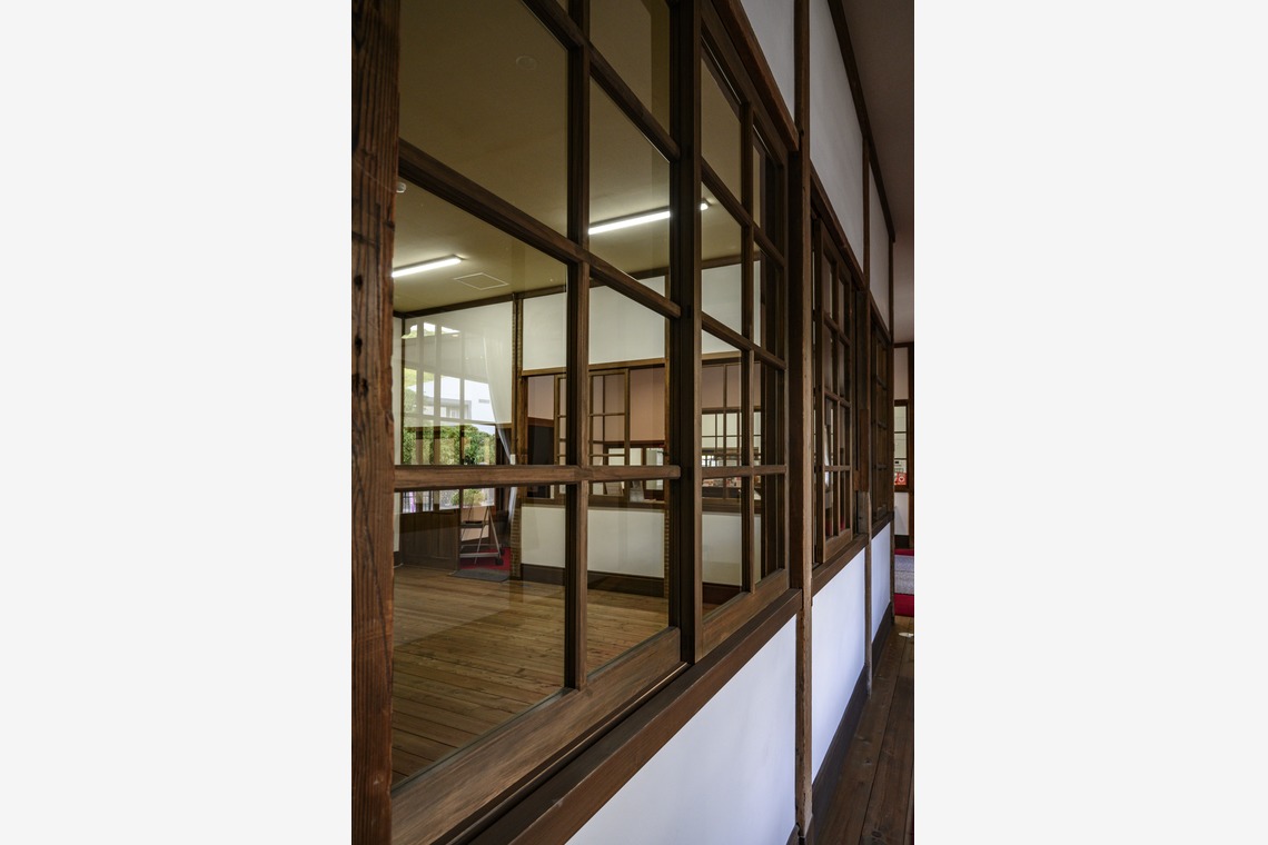 ならもとかずやが撮影した「旧和歌山県議会議事堂」の写真