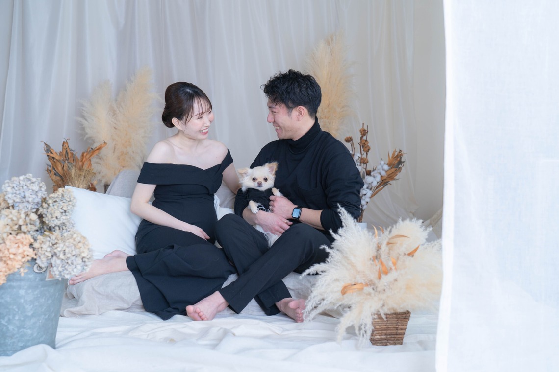 北海道ロケーションフォトウェディング♪が撮影した写真のアルバム「マタニティフォト【おうちフォトスタジオ-umurek＝ウムレ】」