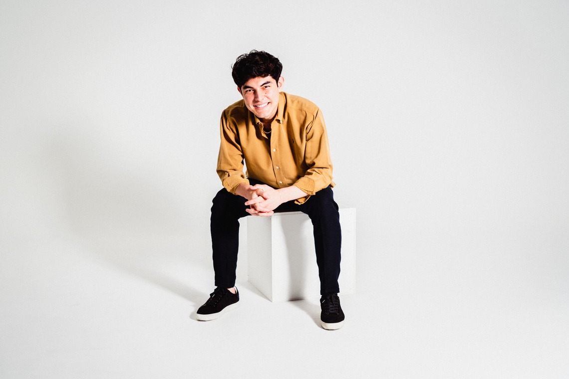 西村ユウトが撮影した写真のアルバム「プロフィール写真_スタジオ撮影_color」