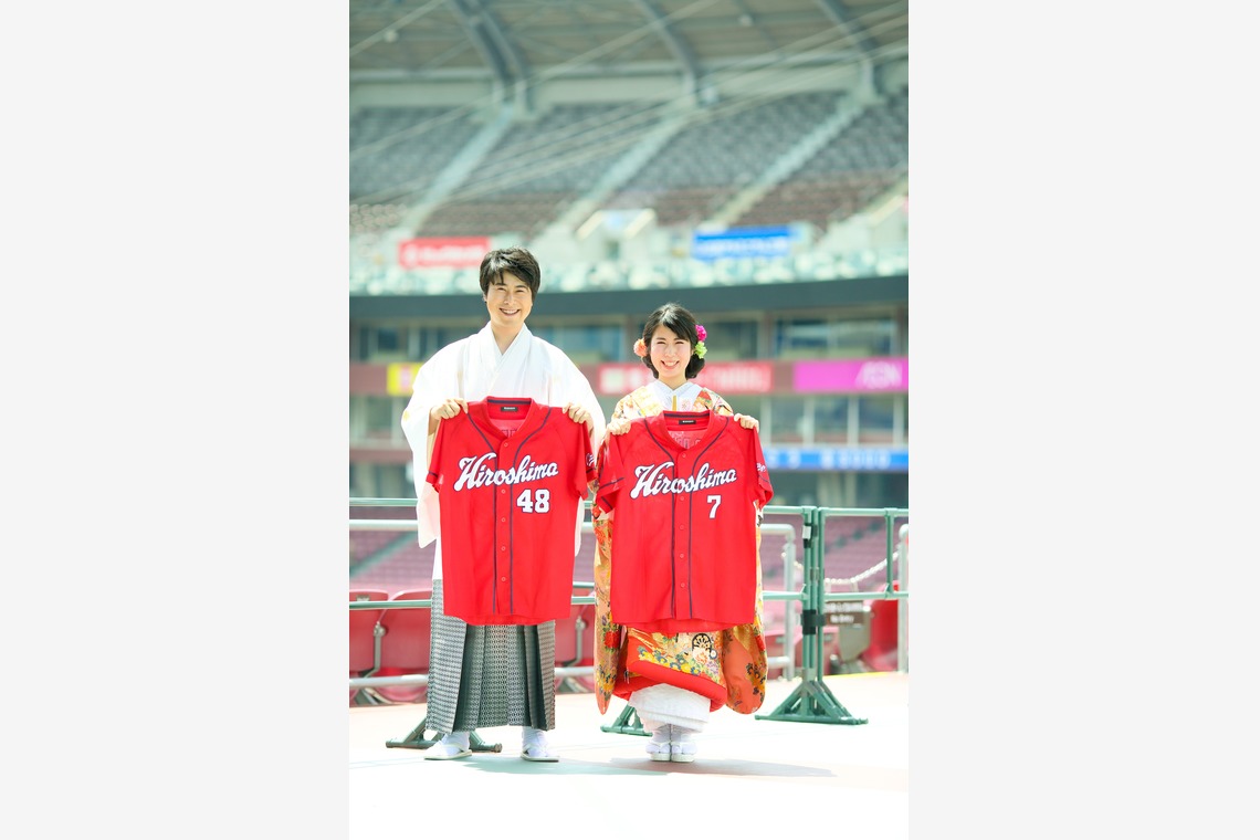 KIKIウェディングが撮影した写真のアルバム「カープ！カープ」