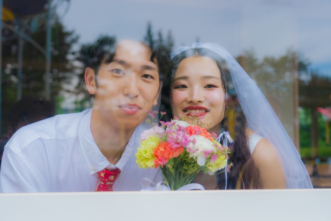 高橋佳五が撮影した写真のアルバム「前撮り~遊園地~」