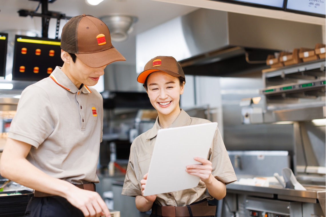 Yusuke Usuiが撮影した「マイナビバイト様 バーガーキング 求人広告撮影」の写真