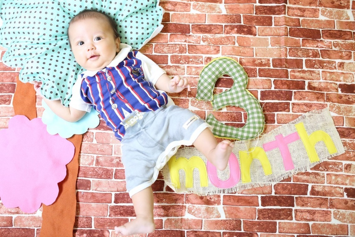 親子ふわふわphoto（mai）が撮影した「バースデー撮影」の写真