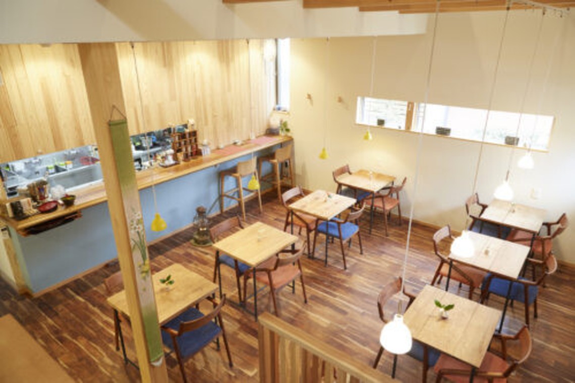 赤木写真事務所（代表　赤木武博）が撮影した「オブジェクトVR (360°フォト）建築　竣工　料理　ビジネスシーン」の写真