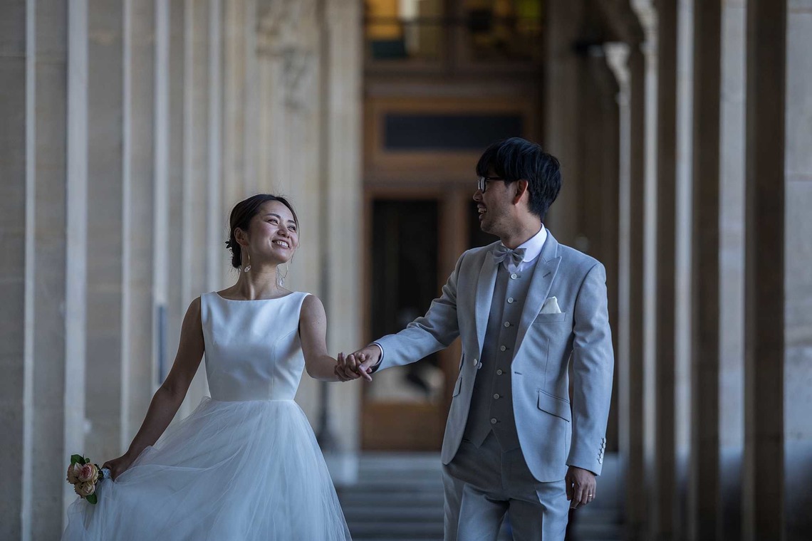 Petite Nao Photographyが撮影した「パリでのフォトウェディング（エッフェル塔、ビルアケム橋、ルーブル美術館、パレロワイヤル）」の写真