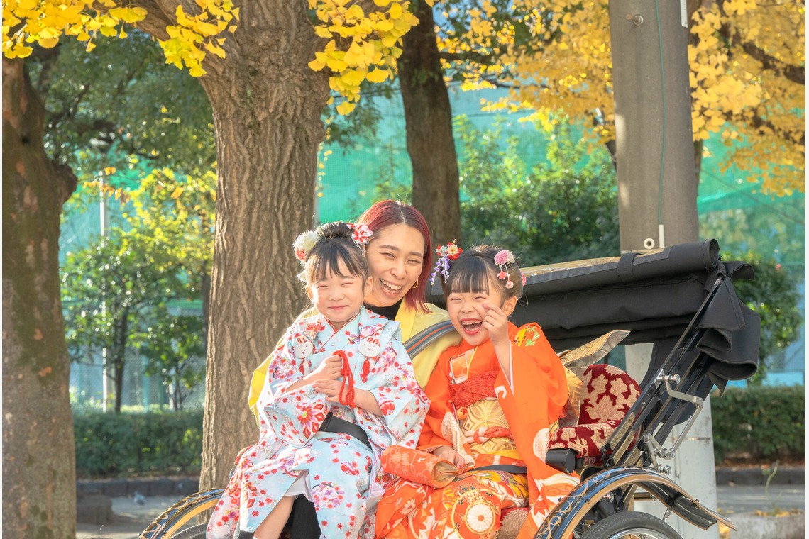 株式会社バックオフィスアクティが撮影した写真のアルバム「浅草　七五三撮影」