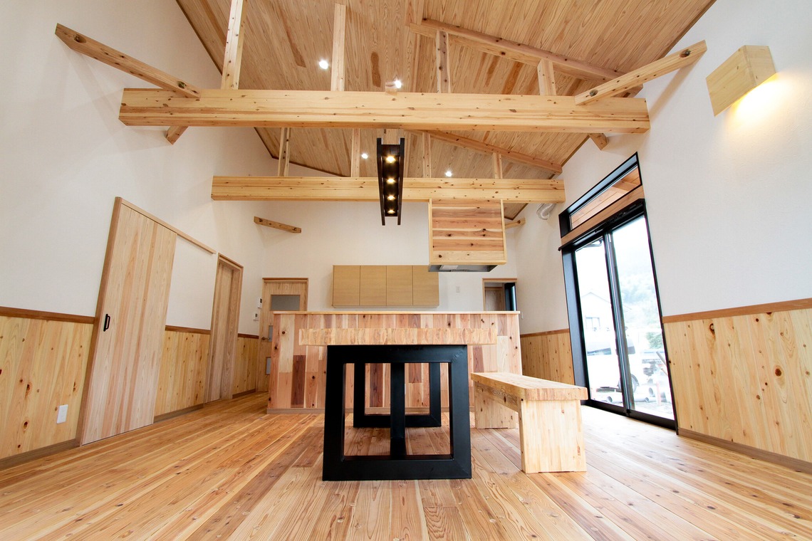 隈元智子が撮影した「家」の写真