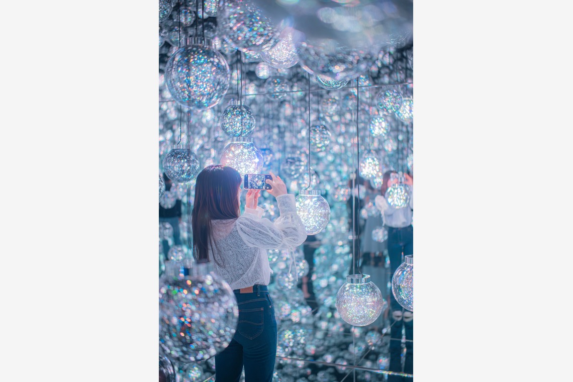 三橋宣貴が撮影した写真のアルバム「チームラボにて」