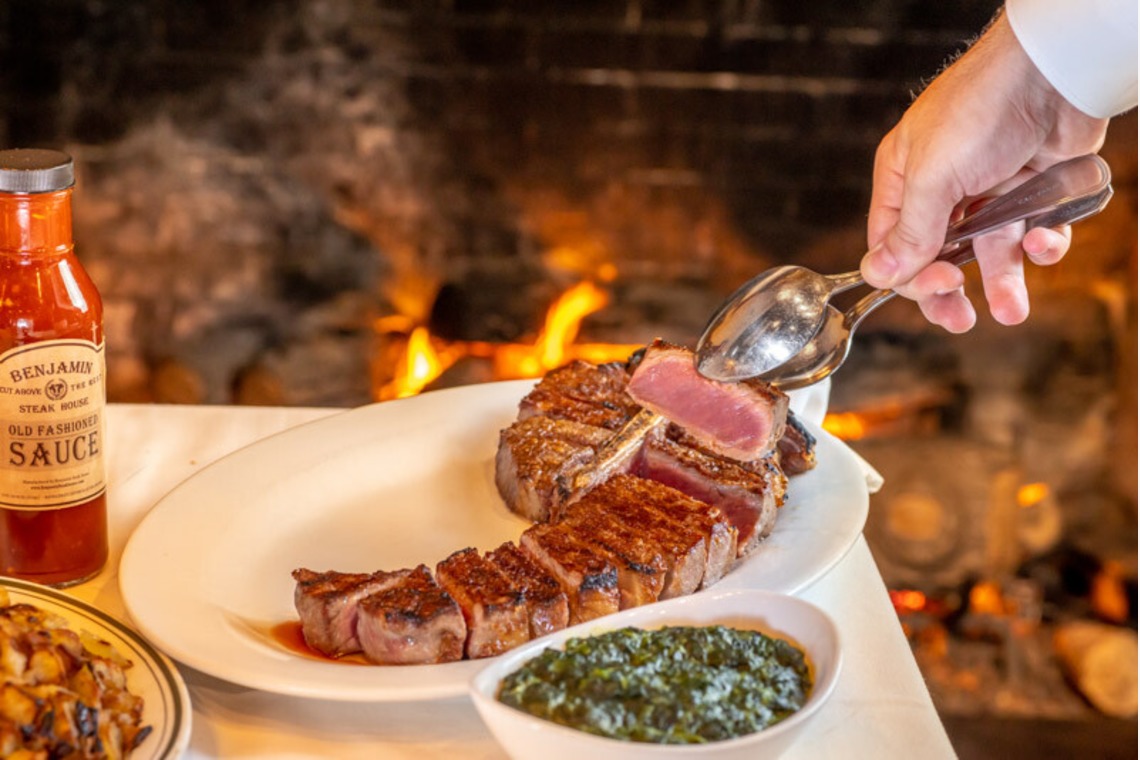 富岡敦が撮影した「ニューヨーク　ステーキハウス撮影」の写真