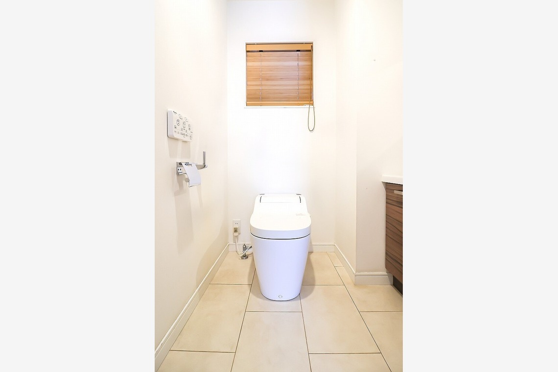 世登理恵が撮影した写真のアルバム「物件撮影」