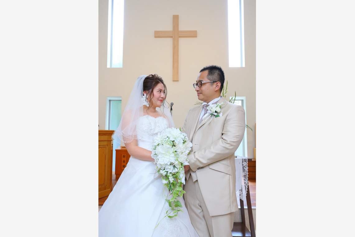 出張撮影　FotoMatograph　間藤　恒が撮影した「20.09.22-影山様・羽村様　新井キリスト教会」の写真