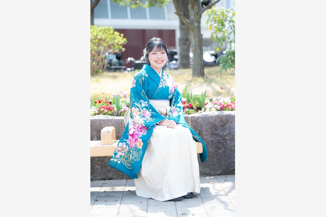 Photography_KanaUが撮影した「袴で卒業式へ（公園）」の写真