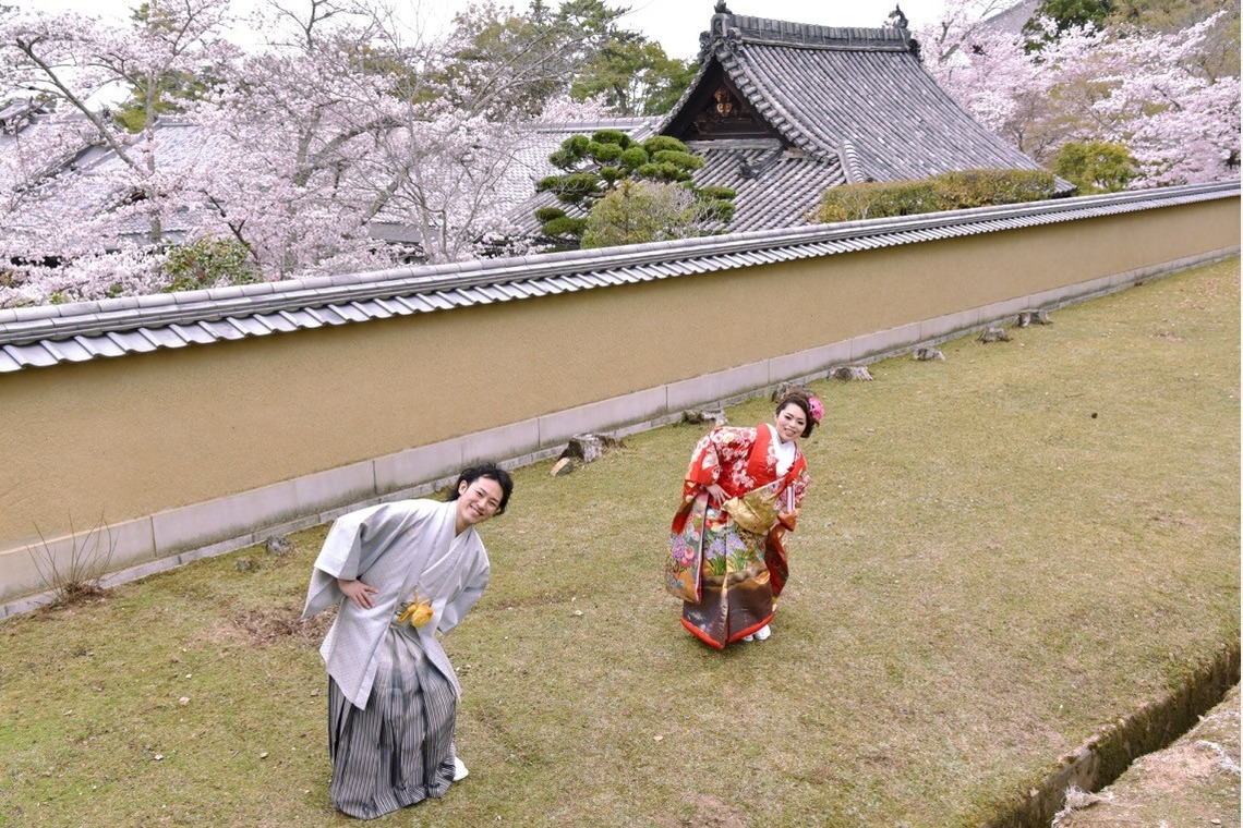 キキフォトワークスが撮影した「桜の季節の和装前撮り」の写真