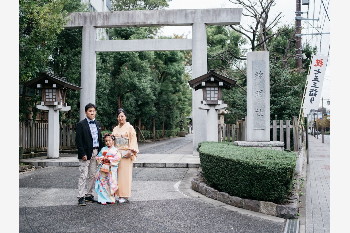 植村由理が出張撮影した家族写真(キッズ,ベビーフォト)などが写った「七五三　＠神明社　横浜」の家族写真