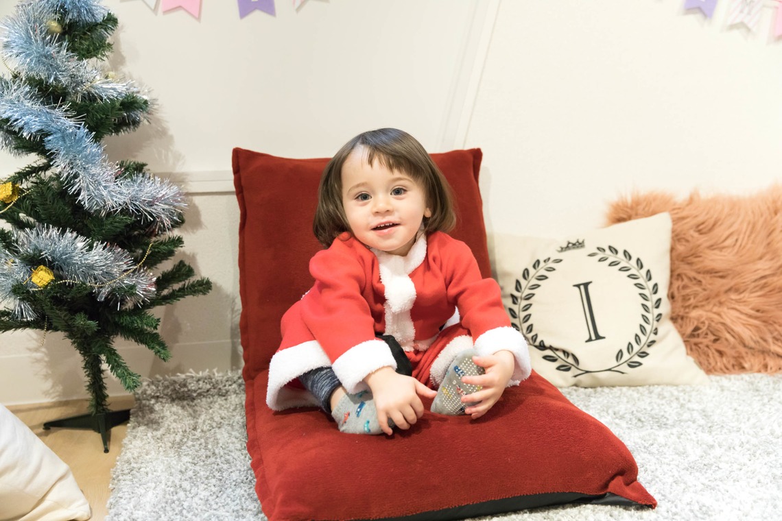 髙栁豪志が出張撮影した家族写真(キッズ,ベビーフォト)などが写った「クリスマス撮影会」の家族写真