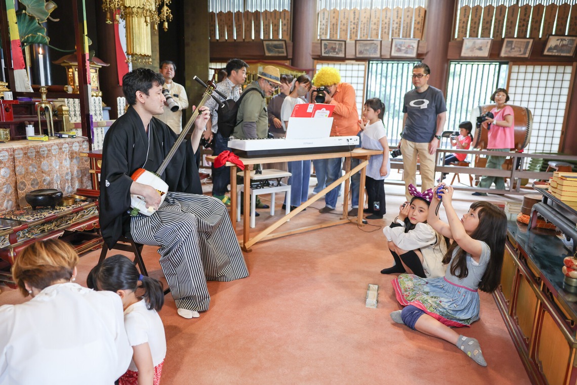 ちずカメラが撮影した「写真家　橘田龍馬さんの子供写真教室の様子」の写真