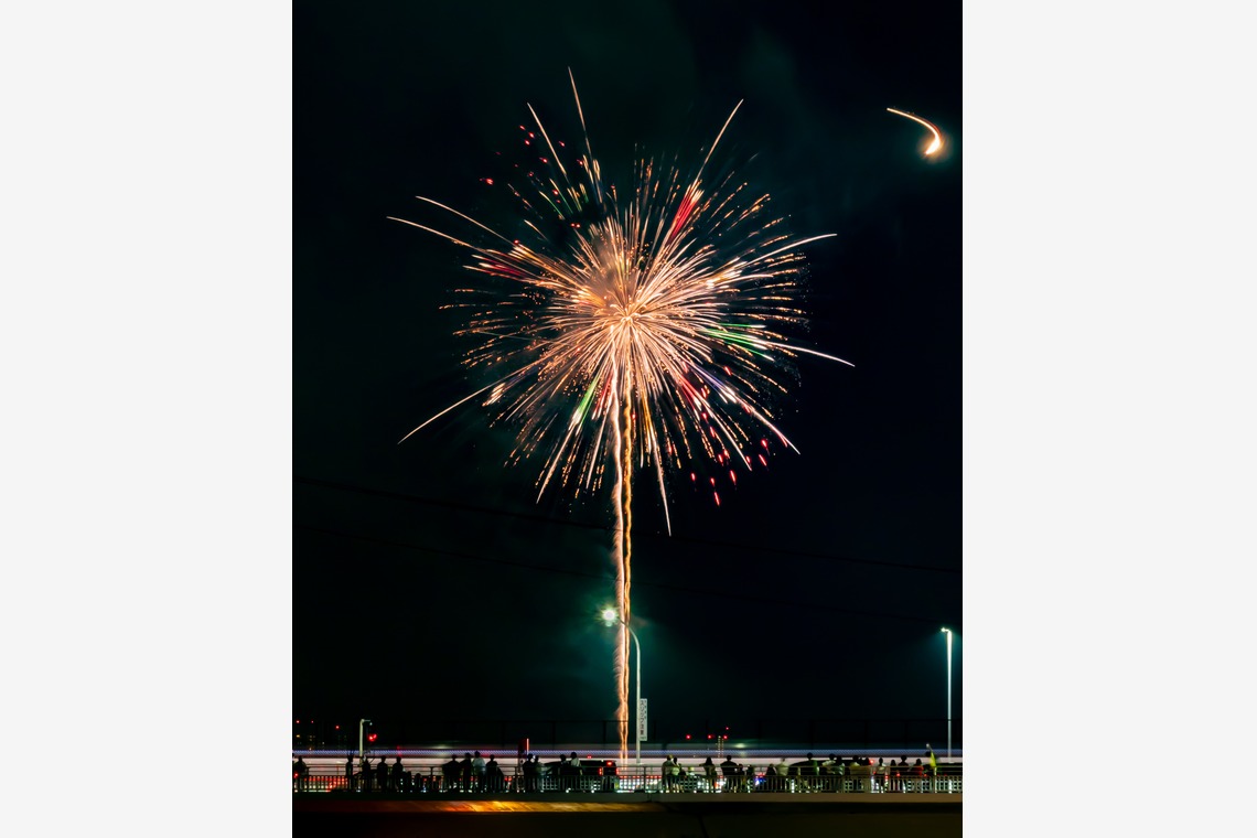 ハイナ　マテウスが撮影した写真のアルバム「花火大会祭り」