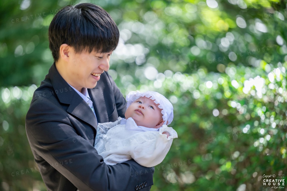 CREATIVE HOUSEが出張撮影した家族写真(キッズ,ベビーフォト)などが写った「お宮参り」の家族写真