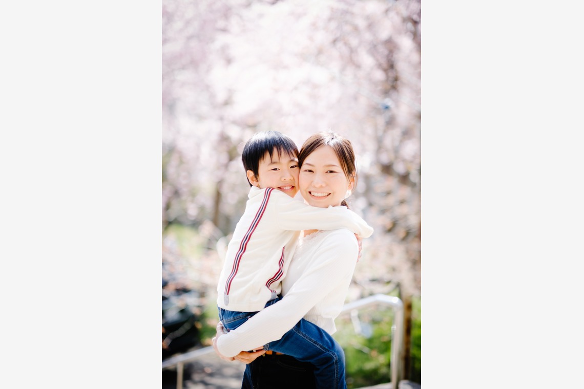 アトリエ　エピカ/清水　一哉が出張撮影した家族写真(キッズ,ベビーフォト)などが写った「桜フォト」の家族写真