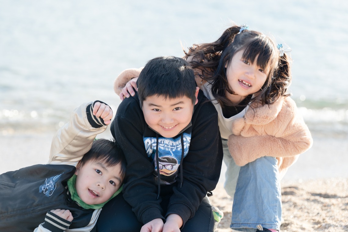 福永写真事務所が撮影した写真のアルバム「家族写真（須磨海岸）」