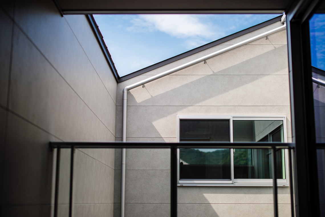 幡原裕治が撮影した写真のアルバム「建築写真」