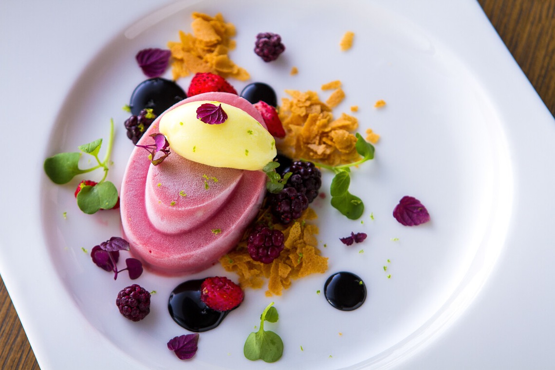 笠井鉄正写真事務所が撮影した「料理撮影（単品からコース・集合まで）」の写真