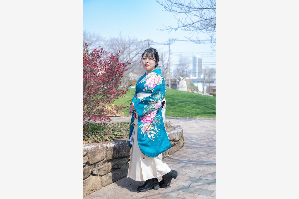 Photography_KanaUが撮影した「袴で卒業式へ（公園）」の写真