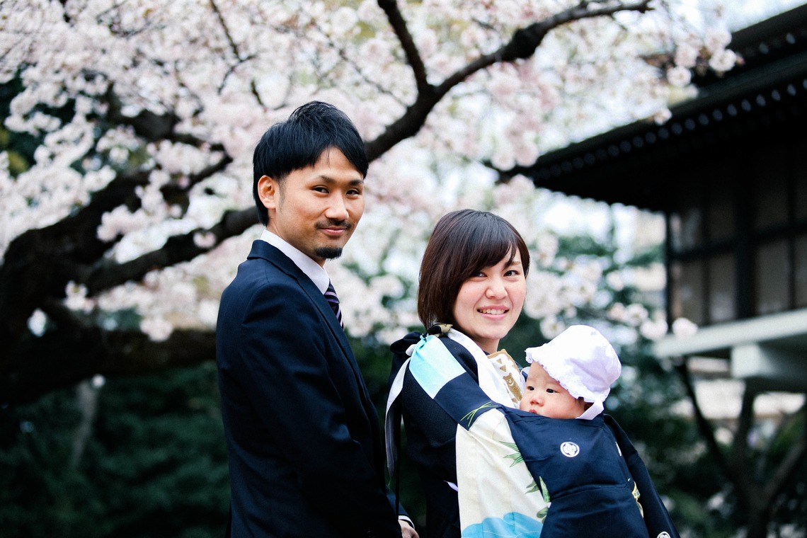MTワークスが出張撮影した家族写真(キッズ,ベビーフォト)などが写った「お宮参り」の家族写真