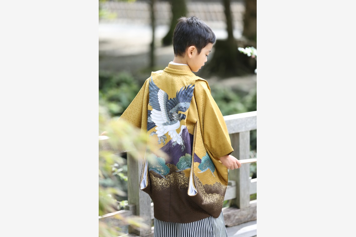 出張撮影HUG TIMEが出張撮影した家族写真(キッズ,ベビーフォト)などが写った「七五三記念撮影＠鎌倉鶴岡八幡宮」の家族写真