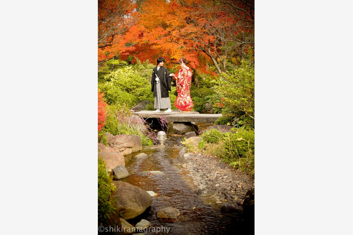シキラマ グラフィーが撮影した写真のアルバム「和装・紅葉」
