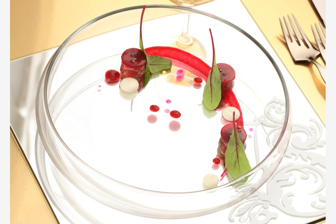 森安　照が撮影した写真のアルバム「洋食」