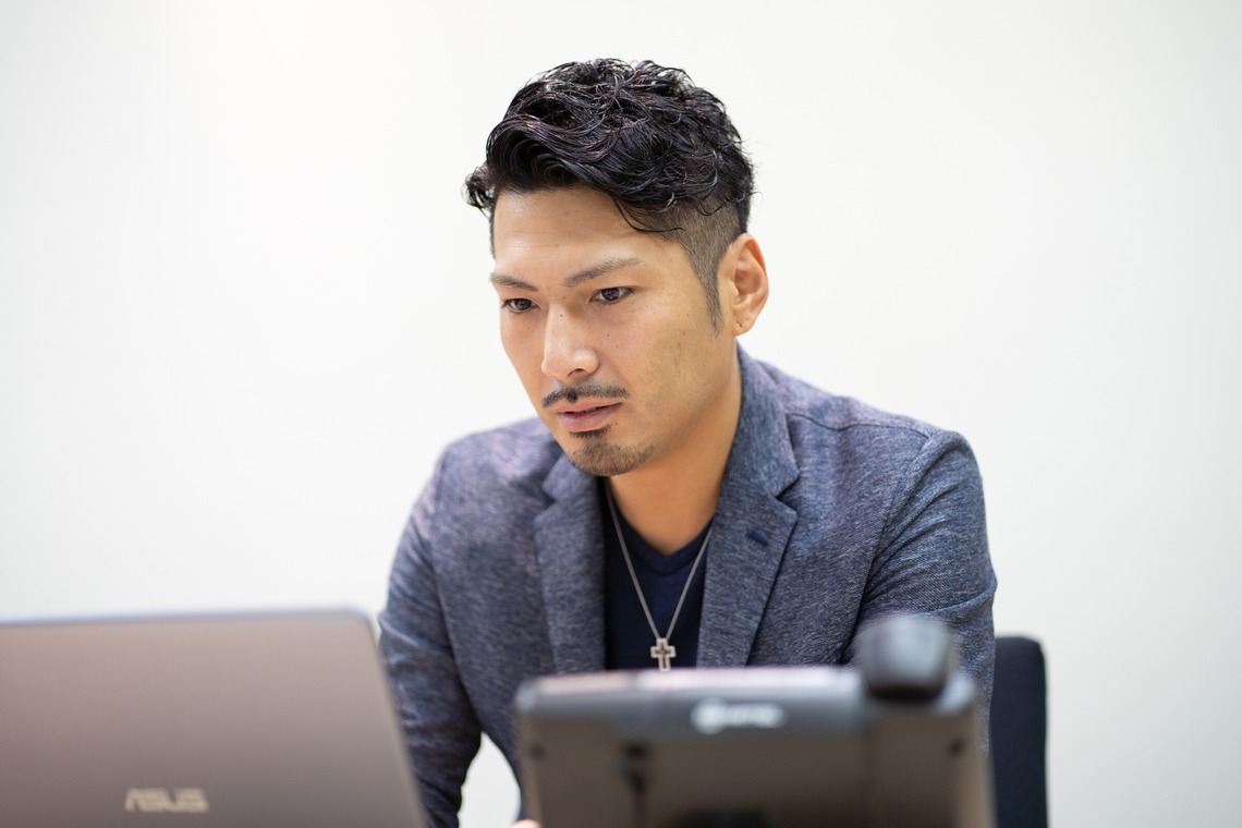 青柳光昭が撮影した「オフィスビジネスシーン」の写真