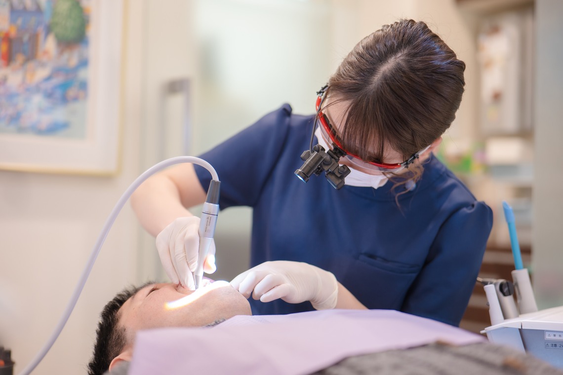 村河 礼雄が撮影した「地域に愛される足の遠のかない歯科医院」の写真