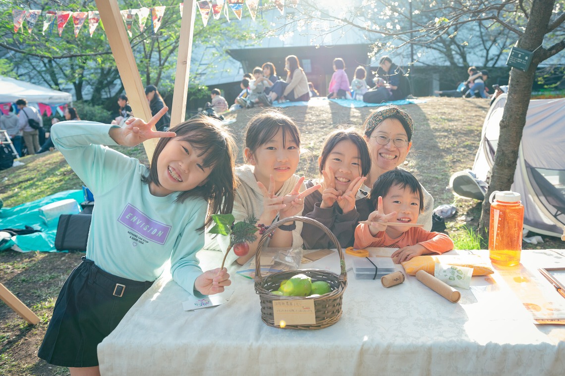 戸澤麻衣が撮影した写真のアルバム「飛鳥山公園イベント・the Picnic」