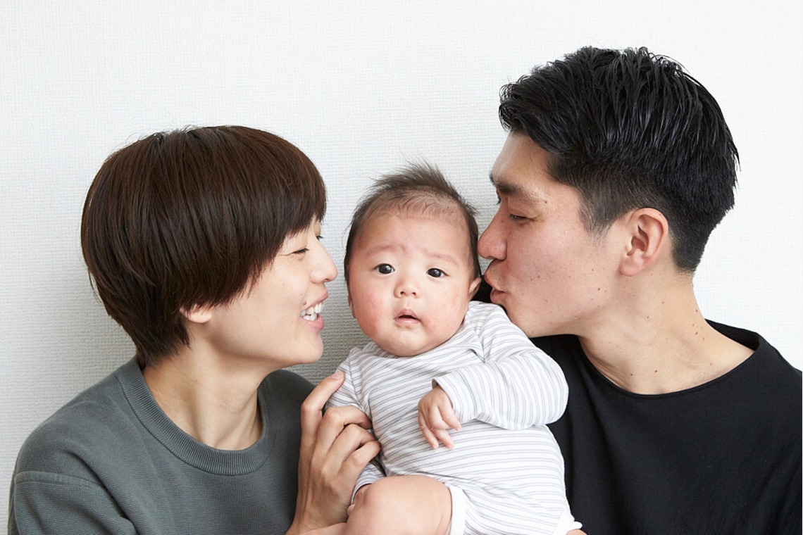 岩瀬泰治が出張撮影した家族写真(キッズ,ベビーフォト)などが写った「家族写真」の家族写真