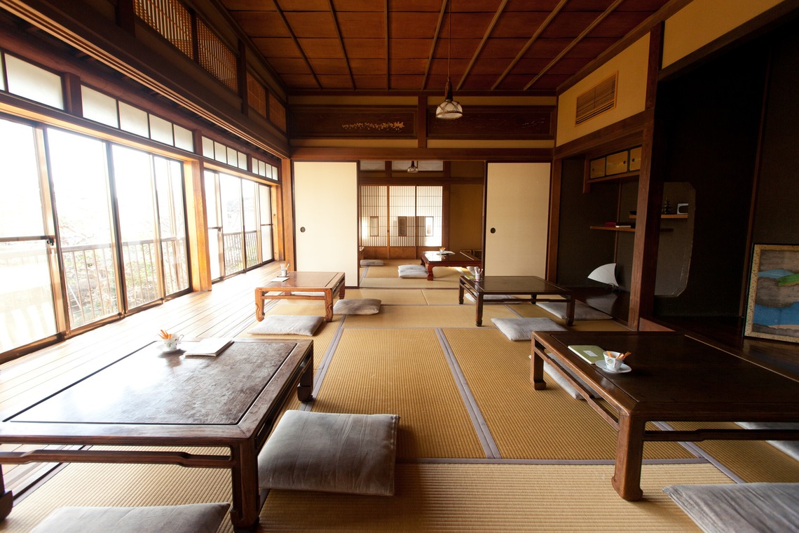 田中真光写真事務所が撮影した写真のアルバム「内観撮影」