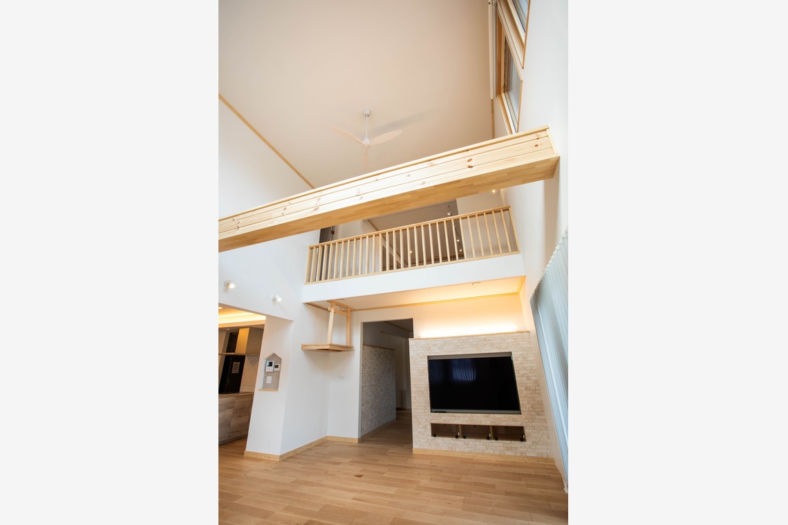 富田桃子写真事務所が撮影した写真のアルバム「広告撮影」