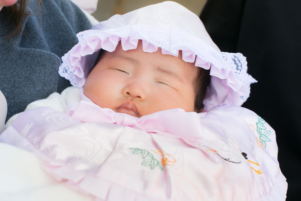 タカラモノ.foto　群馬の出張撮影カメラマンが撮影したお宮参りのアルバム「赤ちゃん・お宮参り出張撮影」