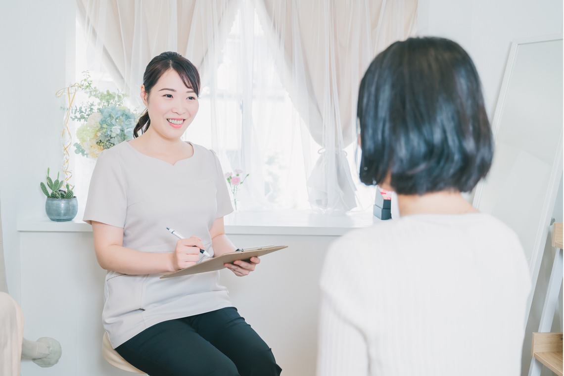 出張撮影 中村まみこが撮影した写真のアルバム「プライベートサロン施術風景」