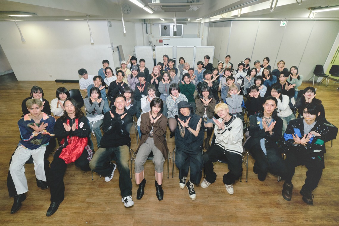 Tatsuyaが撮影した写真のアルバム「バンタンデザイン研究所 SPRING FESTIVAL」