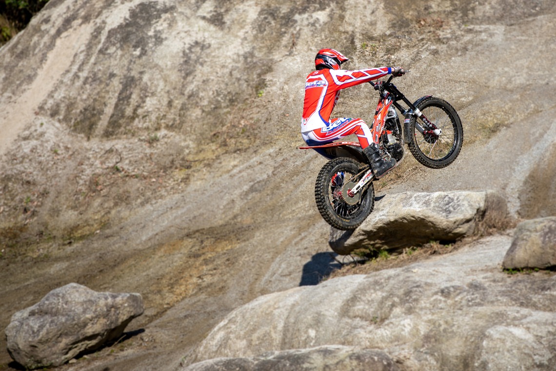 板橋薫平が撮影した「山崎選手プロモーション撮影」の写真