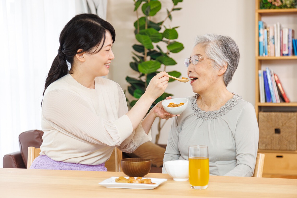 Yusuke Usuiが撮影した写真のアルバム「大和製罐株式会社様 エバースマイル 介護食品カタログ・web用モデル撮影」